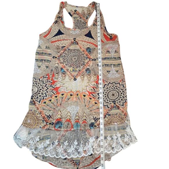 Women's Floral Top with Lace Trim - Picture 4 of 5